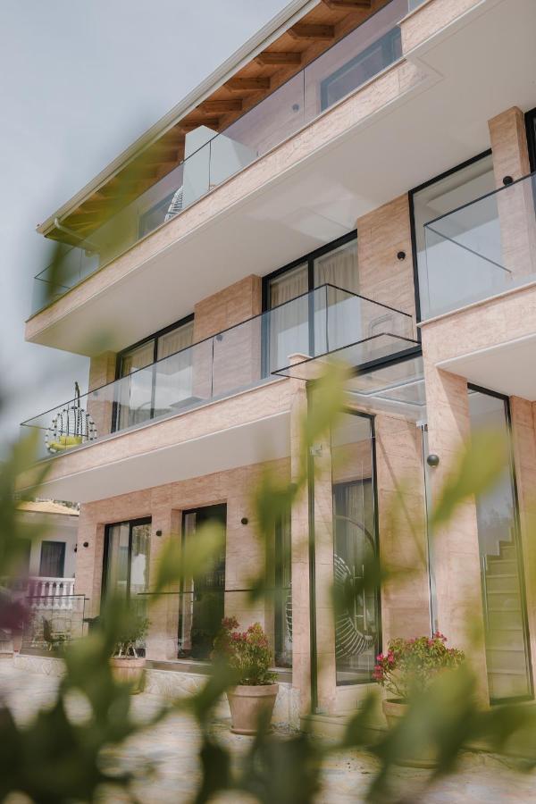 Vila Natali Himarë Exterior foto